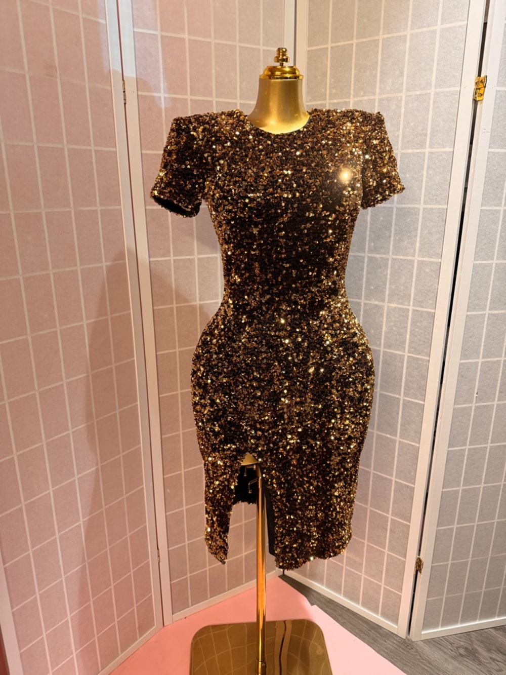 Shine ✨ Like A Star Helsi Gold Sequin Short Sleeve Dress